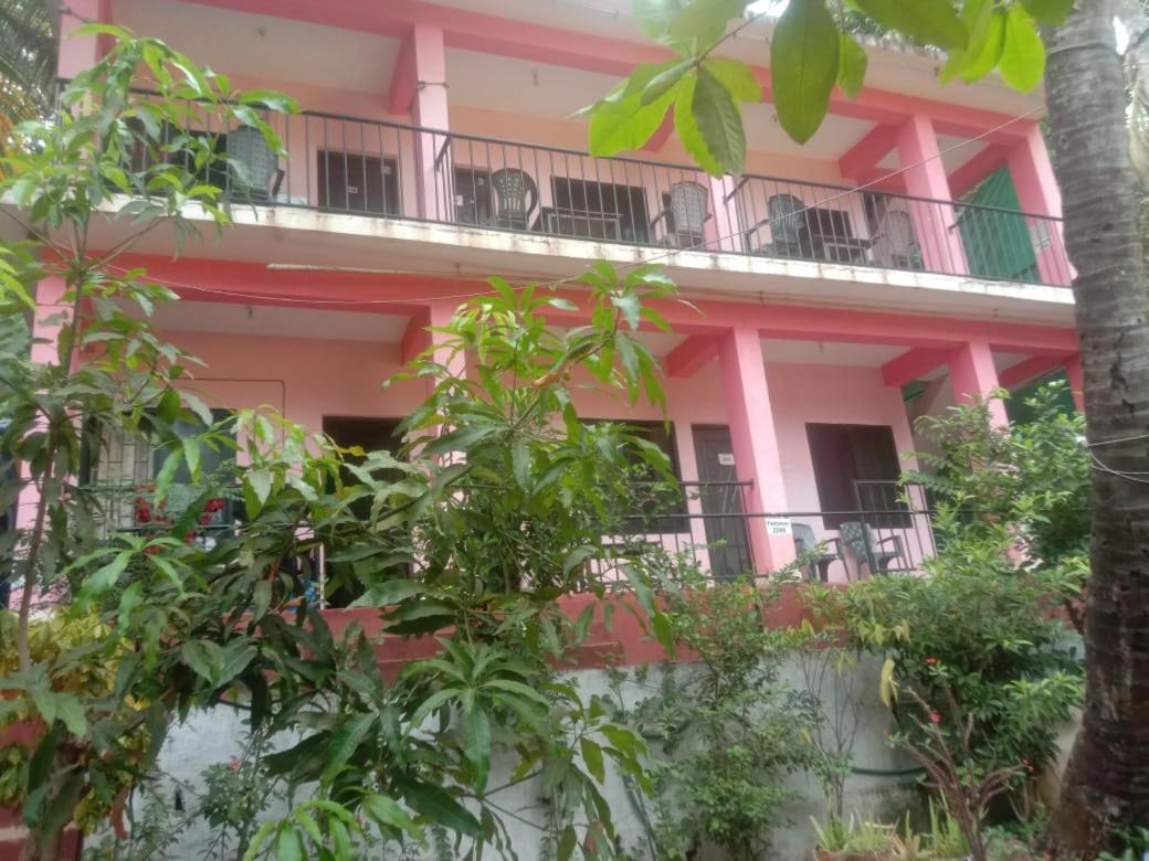 Est Hem Guesthouse Arambol Exterior foto